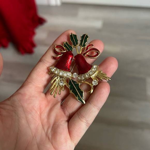 4/$50 Christmas Festive Red and Gold Bell Brooch 🎄 - Picture 4 of 9